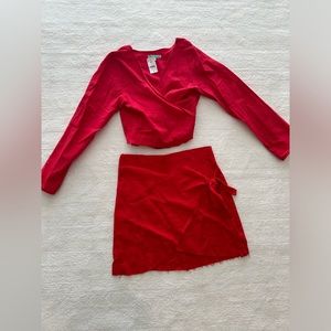 Matching red wrap set